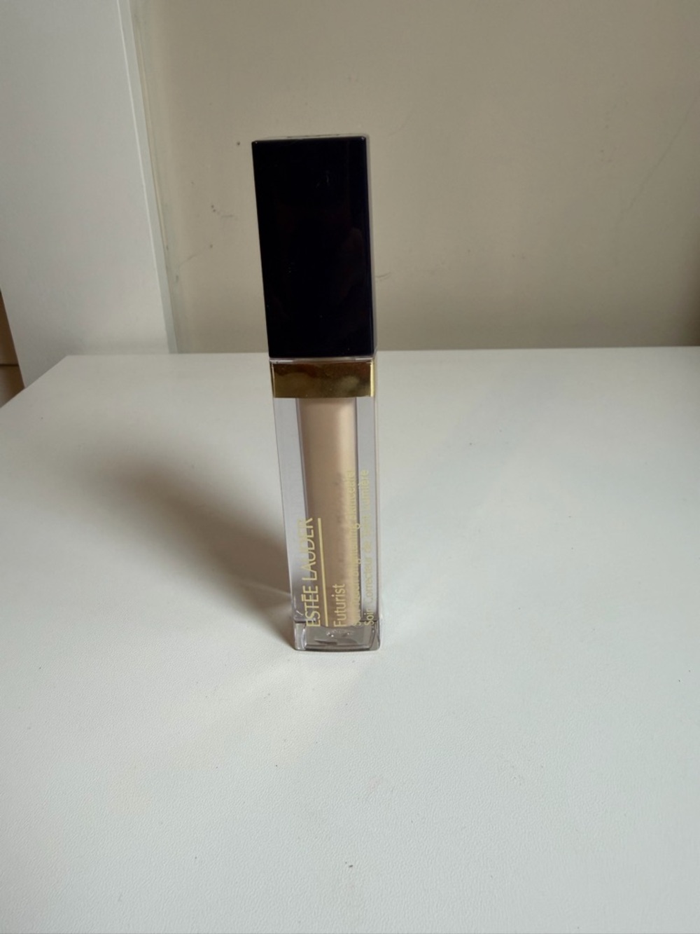 Estee Lauder Futurist Soft Touch Brightening Skincealer - 1W